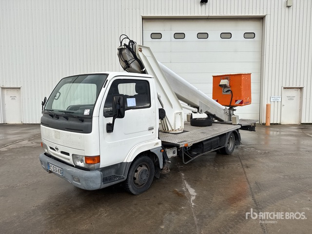 2001 Nissan Cabstar 2001 Multitel 220 ALI AF 20 m o ... Bucket Truck - פלטפורמה אווירית מותקנת על משאית: תמונה 1 2001 Nissan Cabstar 2001 Multitel 220 ALI AF 20 m o ... Bucket Truck - פלטפורמה אווירית מותקנת על משאית: תמונה 1
