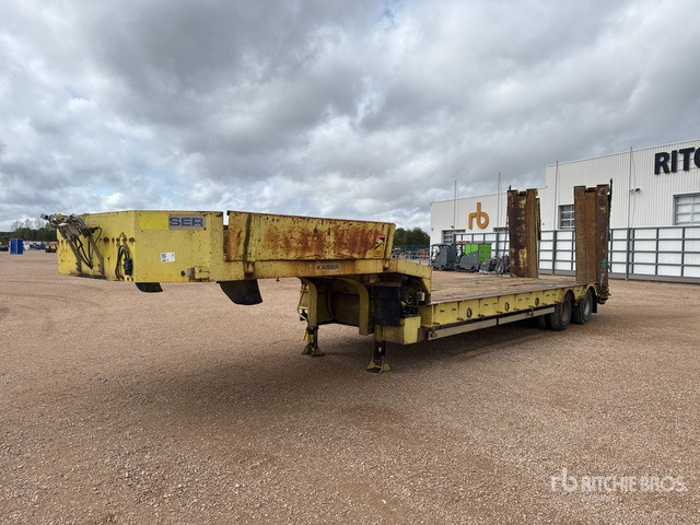 2002 Kaiser S3802F T/A Semi-Remorque Porte-Engins ... Lowboy Trailer - סמיטריילר עם מטען נמוך: תמונה 1 2002 Kaiser S3802F T/A Semi-Remorque Porte-Engins ... Lowboy Trailer - סמיטריילר עם מטען נמוך: תמונה 1