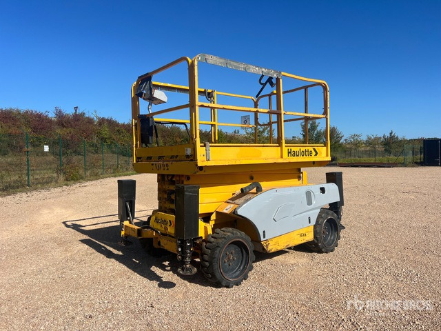 2007 Haulotte Compact 12DX 4x4 Nacelle Ciseaux Scissor Lift - מעלית מספריים: תמונה 1 2007 Haulotte Compact 12DX 4x4 Nacelle Ciseaux Scissor Lift - מעלית מספריים: תמונה 1