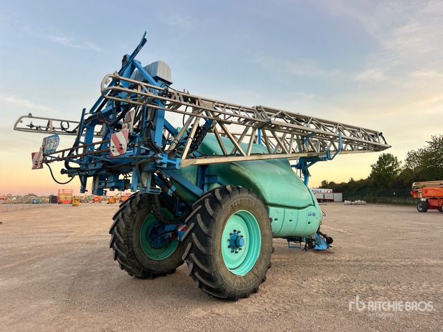 2008 Berthoud Tenor 55-60 DP Tronic 42 m High Clearance Pulverisate ... Pull-Type Sprayer - מרסס נגרר: תמונה 3 2008 Berthoud Tenor 55-60 DP Tronic 42 m High Clearance Pulverisate ... Pull-Type Sprayer - מרסס נגרר: תמונה 3