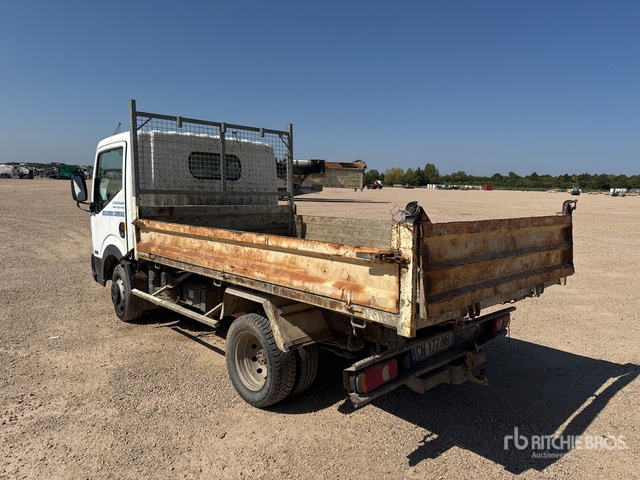 2008 Nissan Cabstar 35.13 Camion Benne (Inoperable) Dump Truck: Light Duty - מזהיר: תמונה 4 2008 Nissan Cabstar 35.13 Camion Benne (Inoperable) Dump Truck: Light Duty - מזהיר: תמונה 4