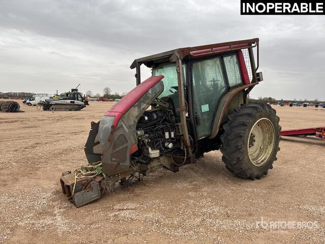 2009 Valtra N101 Tracteur Agricole (Inoperable) 4WD Tractor - טרקטור חקלאי: תמונה 2 2009 Valtra N101 Tracteur Agricole (Inoperable) 4WD Tractor - טרקטור חקלאי: תמונה 2