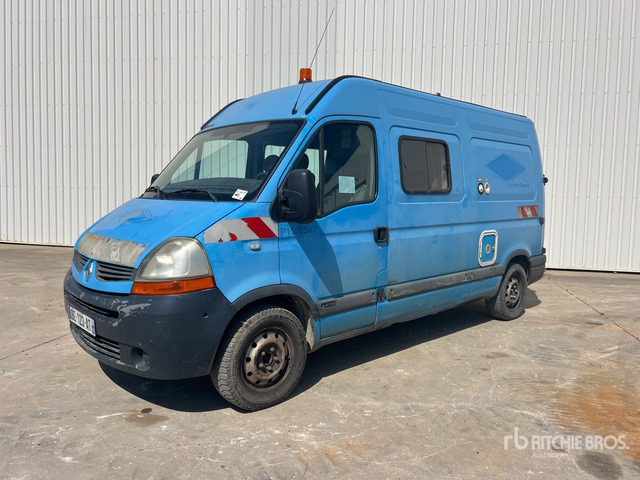 2010 Renault Master 100 L2H2 Vehicule Utilitaire Cargo Van - כלי רכב מסחרי עם לוח, כלי רכב מסחרי קומבי: תמונה 2 2010 Renault Master 100 L2H2 Vehicule Utilitaire Cargo Van - כלי רכב מסחרי עם לוח, כלי רכב מסחרי קומבי: תמונה 2