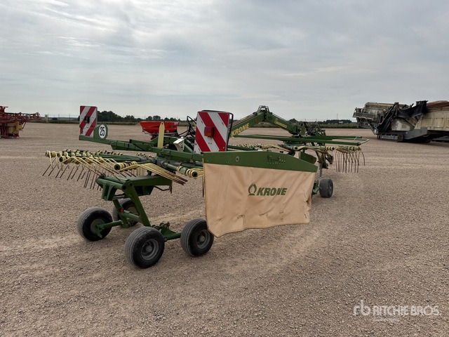 2012 Krone Swadro 710/26T 7.10 m 2 Rotor Andaineur Hay Rake - גורף/ מגרפה: תמונה 4 2012 Krone Swadro 710/26T 7.10 m 2 Rotor Andaineur Hay Rake - גורף/ מגרפה: תמונה 4