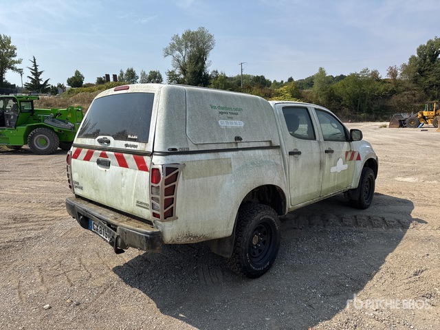 2013 Isuzu D-Max 4x4 Extended Cab (Inoperable) Pickup - טנדר: תמונה 4 2013 Isuzu D-Max 4x4 Extended Cab (Inoperable) Pickup - טנדר: תמונה 4