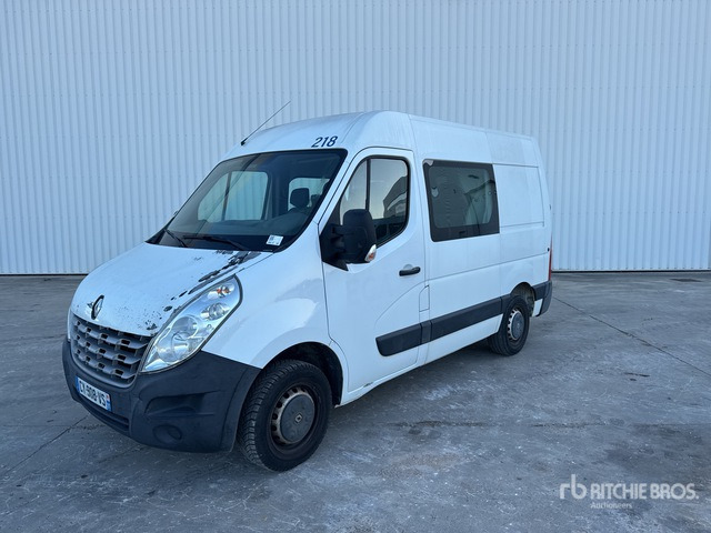 2013 Renault Master Vehicule Utilitaire Cargo Van - כלי רכב מסחרי עם לוח, כלי רכב מסחרי קומבי: תמונה 1 2013 Renault Master Vehicule Utilitaire Cargo Van - כלי רכב מסחרי עם לוח, כלי רכב מסחרי קומבי: תמונה 1