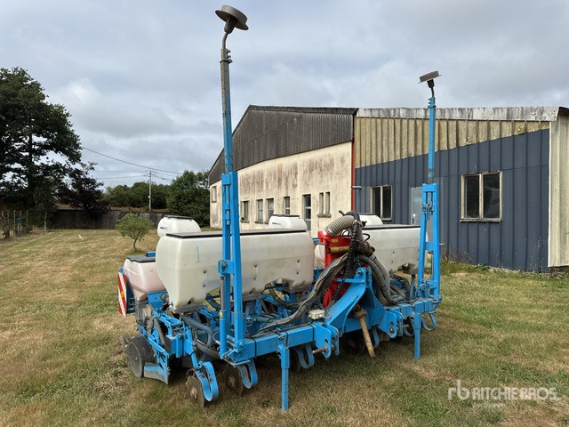 2014 Monosem NG Plus-6R 6 Row Semoir Monograine 6 Rangs Planter - מכונת זריעה מדויקת: תמונה 1 2014 Monosem NG Plus-6R 6 Row Semoir Monograine 6 Rangs Planter - מכונת זריעה מדויקת: תמונה 1