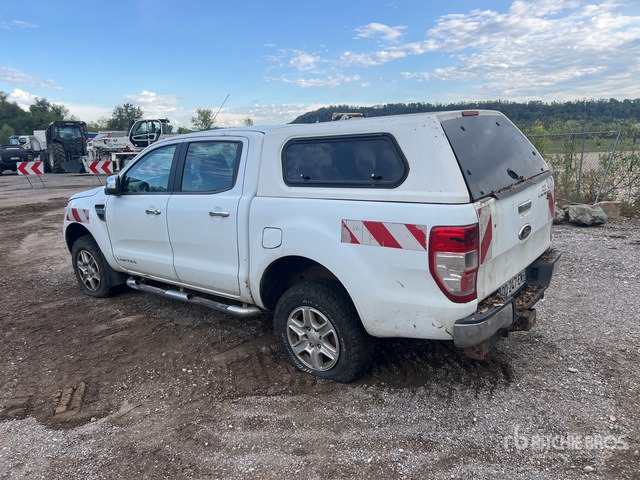 2015 Ford Ranger 2.2 Limited 4x4 Dual Cab (Inoperable) Pickup - טנדר: תמונה 3 2015 Ford Ranger 2.2 Limited 4x4 Dual Cab (Inoperable) Pickup - טנדר: תמונה 3