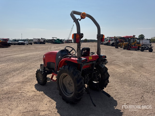 2015 Kubota STW34R 4WD Tracteur Utilitaire (Inoper ... Utility Tractor - טרקטור קומפקטי: תמונה 4 2015 Kubota STW34R 4WD Tracteur Utilitaire (Inoper ... Utility Tractor - טרקטור קומפקטי: תמונה 4