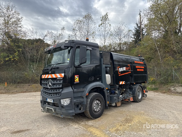 2016 Mercedes-Benz Arocs 2015 Bal Hydro BH9126 on Balayeuse Sweeper Truck - מטאטא כבישים: תמונה 1 2016 Mercedes-Benz Arocs 2015 Bal Hydro BH9126 on Balayeuse Sweeper Truck - מטאטא כבישים: תמונה 1
