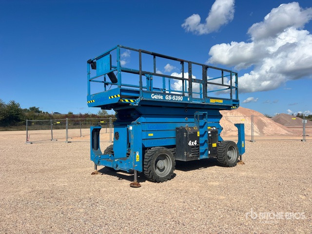 2019 Genie GS-5390RT 4x4 Nacelle Ciseaux Scissor Lift - מעלית מספריים: תמונה 2 2019 Genie GS-5390RT 4x4 Nacelle Ciseaux Scissor Lift - מעלית מספריים: תמונה 2