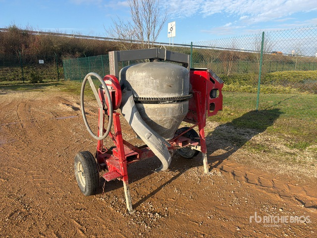 Altrad Portable Concrete Mixer - מערבל בטון: תמונה 1 Altrad Portable Concrete Mixer - מערבל בטון: תמונה 1