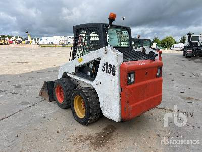 BOBCAT S130 Chargeuse Compacte Sur Chenilles - מעמיס היגוי החלקה: תמונה 2 BOBCAT S130 Chargeuse Compacte Sur Chenilles - מעמיס היגוי החלקה: תמונה 2