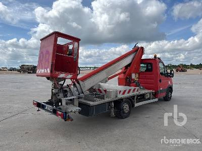 IVECO 35S11 2014 Multitel MT202 20 m on Cam ... - פלטפורמה אווירית מותקנת על משאית: תמונה 3 IVECO 35S11 2014 Multitel MT202 20 m on Cam ... - פלטפורמה אווירית מותקנת על משאית: תמונה 3
