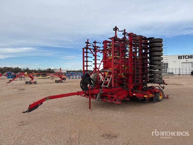 Vaderstad Rapid A 800 Seed Drill - מקדחת זרעים: תמונה 1 Vaderstad Rapid A 800 Seed Drill - מקדחת זרעים: תמונה 1