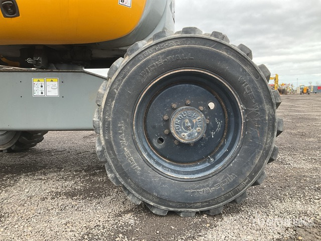 2007 Haulotte HA16PXNT 4WD Diesel Articulating Boom Lift - זרוע מרפקי: תמונה 5 2007 Haulotte HA16PXNT 4WD Diesel Articulating Boom Lift - זרוע מרפקי: תמונה 5