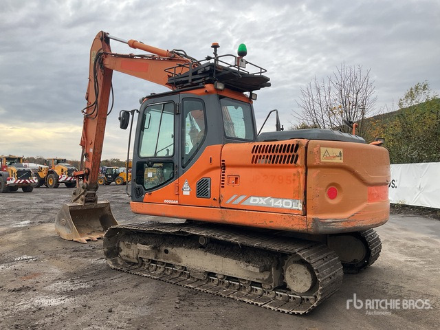 2013 Doosan DX140 LC Tracked Excavator - מחפר סורק: תמונה 3 2013 Doosan DX140 LC Tracked Excavator - מחפר סורק: תמונה 3