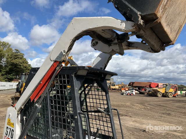 2014 Bobcat S70 Skid Steer Loader - מעמיס היגוי החלקה: תמונה 5 2014 Bobcat S70 Skid Steer Loader - מעמיס היגוי החלקה: תמונה 5