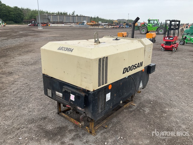2014 Doosan 7/41 Mobile Air Compressor - מדחס אוויר: תמונה 4 2014 Doosan 7/41 Mobile Air Compressor - מדחס אוויר: תמונה 4