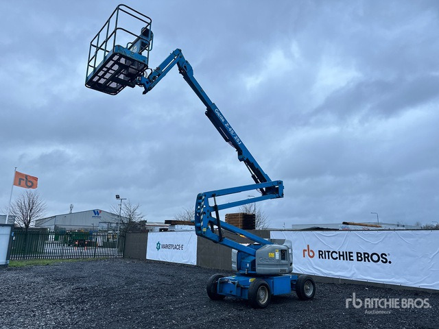 2014 Genie Z45/25J 2WD Hybrid Articulating Boom Lift - זרוע מרפקי: תמונה 2 2014 Genie Z45/25J 2WD Hybrid Articulating Boom Lift - זרוע מרפקי: תמונה 2