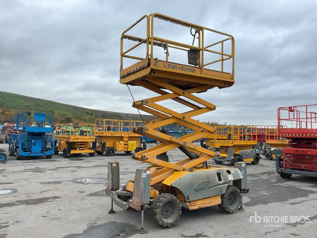 2014 Haulotte Compact 10DX 4x4 Diesel Scissor Lift - מעלית מספריים: תמונה 3 2014 Haulotte Compact 10DX 4x4 Diesel Scissor Lift - מעלית מספריים: תמונה 3