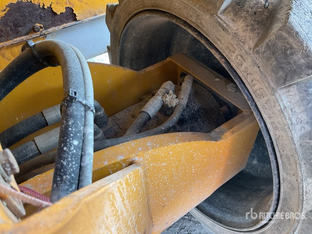 2014 Haulotte Compact 12DX 4x4 Diesel Scissor Lift - מעלית מספריים: תמונה 5 2014 Haulotte Compact 12DX 4x4 Diesel Scissor Lift - מעלית מספריים: תמונה 5