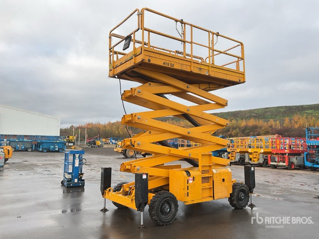 2014 Haulotte H18SDX 4x4 Diesel Scissor Lift - מעלית מספריים: תמונה 2 2014 Haulotte H18SDX 4x4 Diesel Scissor Lift - מעלית מספריים: תמונה 2