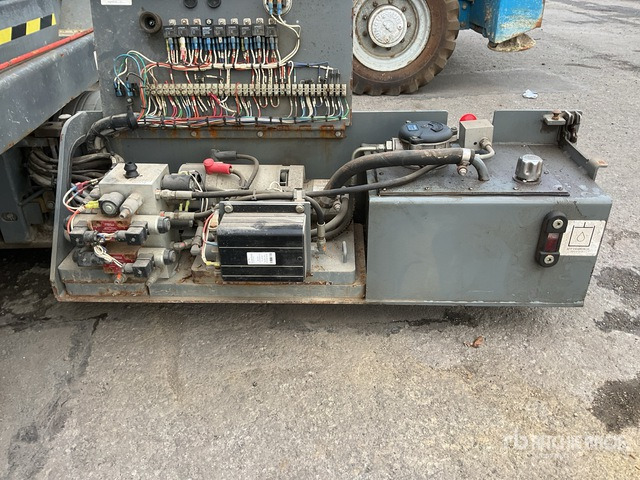 2014 Skyjack SJlll3226 Electric Scissor Lift - מעלית מספריים: תמונה 5 2014 Skyjack SJlll3226 Electric Scissor Lift - מעלית מספריים: תמונה 5