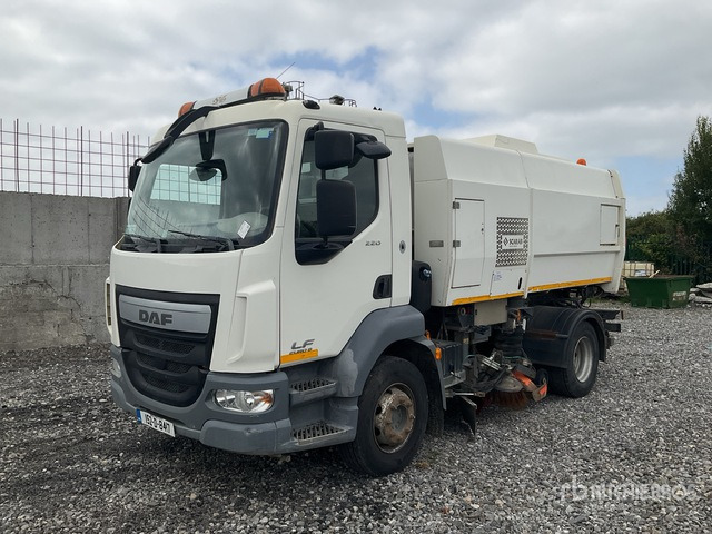 2015 DAF LF55.220 Scarab on Sweeper Truck - מטאטא כבישים: תמונה 2 2015 DAF LF55.220 Scarab on Sweeper Truck - מטאטא כבישים: תמונה 2