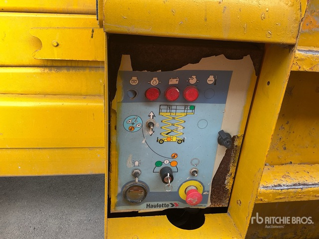 2015 Haulotte H18SX 4x4 Diesel Scissor Lift - מעלית מספריים: תמונה 5 2015 Haulotte H18SX 4x4 Diesel Scissor Lift - מעלית מספריים: תמונה 5