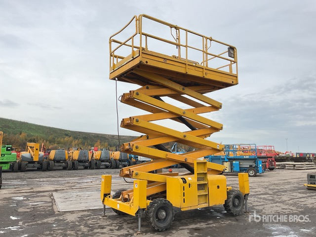 2015 Haulotte H18SX 4x4 Diesel Scissor Lift - מעלית מספריים: תמונה 1 2015 Haulotte H18SX 4x4 Diesel Scissor Lift - מעלית מספריים: תמונה 1