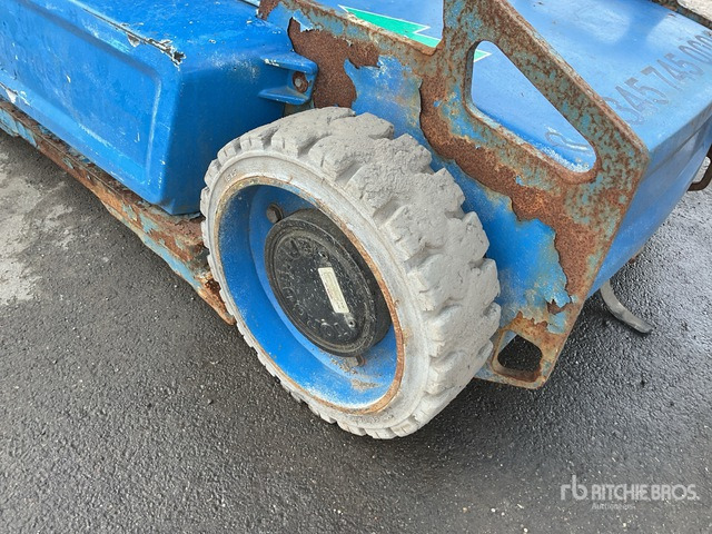 2015 Haulotte Star 10 Vertical Mast Lift - מעלית תורן אנכית: תמונה 5 2015 Haulotte Star 10 Vertical Mast Lift - מעלית תורן אנכית: תמונה 5