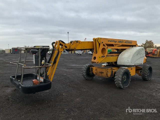 2015 Nifty-Lift HR21-141 4WD Hybrid Articulating Boom Lift - זרוע מרפקי: תמונה 4 2015 Nifty-Lift HR21-141 4WD Hybrid Articulating Boom Lift - זרוע מרפקי: תמונה 4