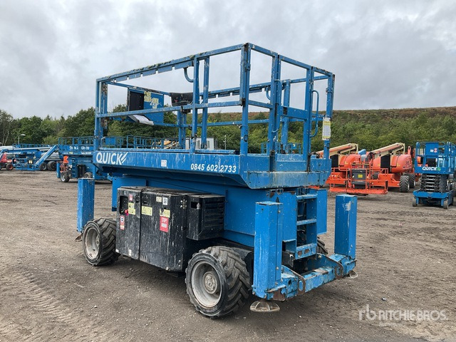 2016 Genie GS3369RT 4x4 Diesel Scissor Lift - מעלית מספריים: תמונה 3 2016 Genie GS3369RT 4x4 Diesel Scissor Lift - מעלית מספריים: תמונה 3