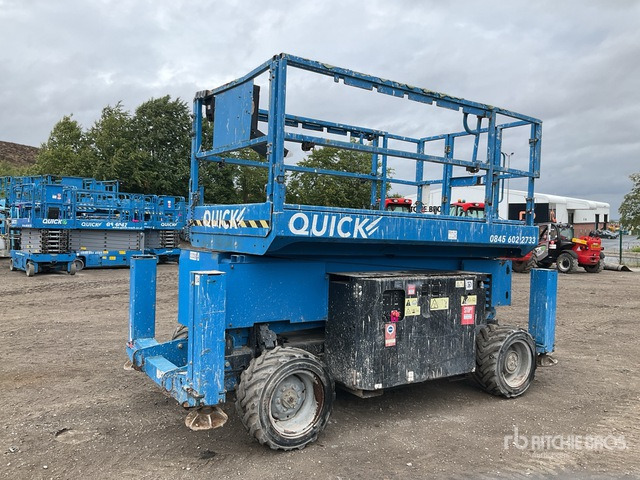 2016 Genie GS3369RT 4x4 Diesel Scissor Lift - מעלית מספריים: תמונה 2 2016 Genie GS3369RT 4x4 Diesel Scissor Lift - מעלית מספריים: תמונה 2
