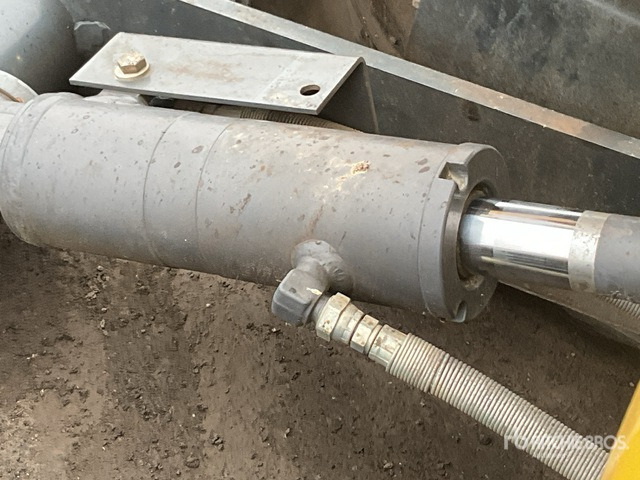 2016 Komatsu PC14-R3S Mini Excavator: <6.6t - מיני מחפר: תמונה 5 2016 Komatsu PC14-R3S Mini Excavator: <6.6t - מיני מחפר: תמונה 5