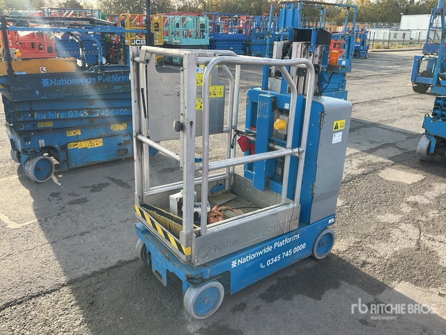 2017 Genie GR15 Vertical Mast Lift - מעלית תורן אנכית: תמונה 1 2017 Genie GR15 Vertical Mast Lift - מעלית תורן אנכית: תמונה 1