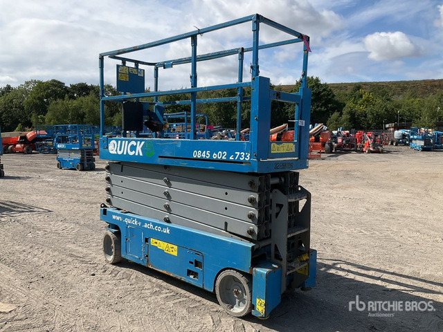 2017 Genie GS3232 Electric Scissor Lift - מעלית מספריים: תמונה 2 2017 Genie GS3232 Electric Scissor Lift - מעלית מספריים: תמונה 2