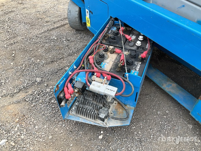 2017 Genie GS3232 Electric Scissor Lift - מעלית מספריים: תמונה 5 2017 Genie GS3232 Electric Scissor Lift - מעלית מספריים: תמונה 5