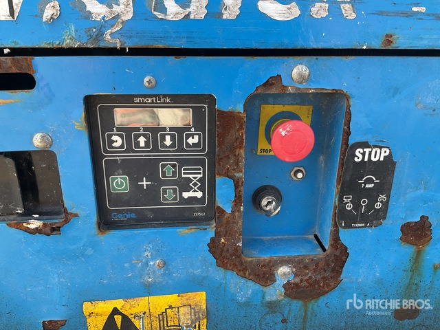 2017 Genie GS4047 Electric Scissor Lift - מעלית מספריים: תמונה 4 2017 Genie GS4047 Electric Scissor Lift - מעלית מספריים: תמונה 4