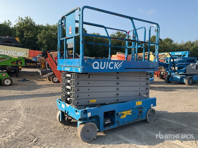 2017 Genie GS4047 Electric Scissor Lift - מעלית מספריים: תמונה 1 2017 Genie GS4047 Electric Scissor Lift - מעלית מספריים: תמונה 1