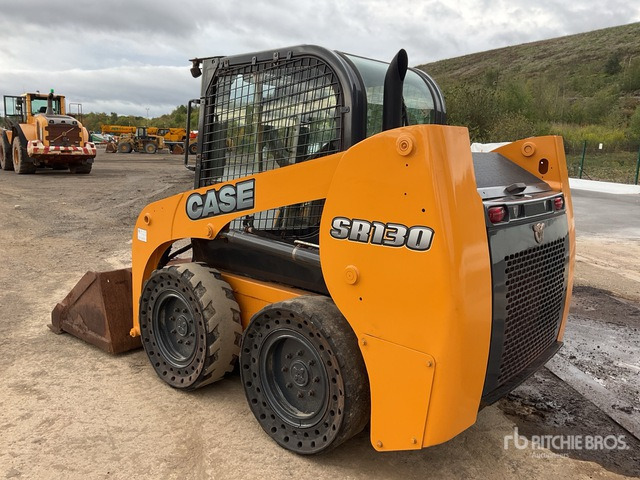 2018 Case SR130 Skid Steer Loader - מעמיס היגוי החלקה: תמונה 3 2018 Case SR130 Skid Steer Loader - מעמיס היגוי החלקה: תמונה 3