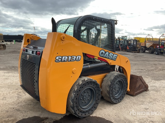 2018 Case SR130 Skid Steer Loader - מעמיס היגוי החלקה: תמונה 4 2018 Case SR130 Skid Steer Loader - מעמיס היגוי החלקה: תמונה 4
