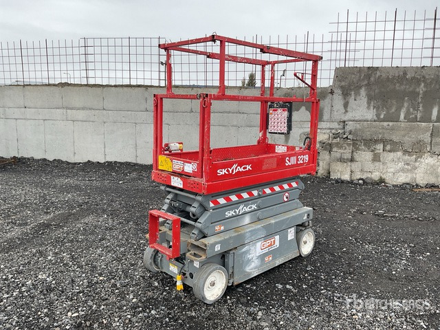 2018 Skyjack SJ 3219 2018 Skyjack SJ3219 Scissor Lift Scissor Lift - מעלית מספריים: תמונה 2 2018 Skyjack SJ 3219 2018 Skyjack SJ3219 Scissor Lift Scissor Lift - מעלית מספריים: תמונה 2