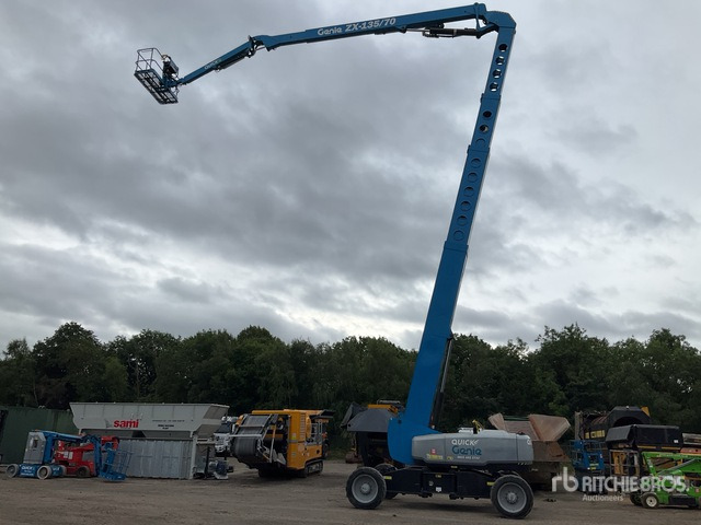 2019 Genie ZX-135 4WD Diesel Articulating Boom Lift - זרוע מרפקי: תמונה 1 2019 Genie ZX-135 4WD Diesel Articulating Boom Lift - זרוע מרפקי: תמונה 1