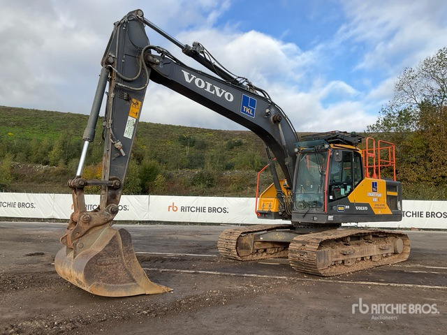 2020 Volvo EC220EL Tracked Excavator - מחפר סורק: תמונה 2 2020 Volvo EC220EL Tracked Excavator - מחפר סורק: תמונה 2