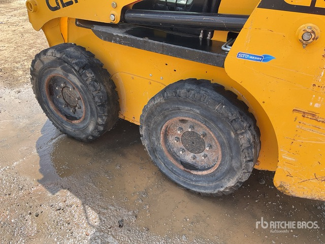 2021 Gehl R165 High Flow Skid Steer Loader - מעמיס היגוי החלקה: תמונה 2 2021 Gehl R165 High Flow Skid Steer Loader - מעמיס היגוי החלקה: תמונה 2