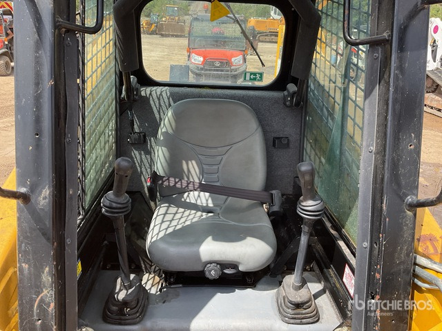 2021 Gehl R165 High Flow Skid Steer Loader - מעמיס היגוי החלקה: תמונה 4 2021 Gehl R165 High Flow Skid Steer Loader - מעמיס היגוי החלקה: תמונה 4