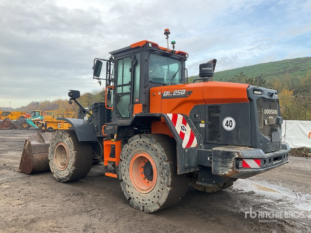 2022 Doosan DL250-7 Wheel Loader - מעמיס גלגלים: תמונה 4 2022 Doosan DL250-7 Wheel Loader - מעמיס גלגלים: תמונה 4