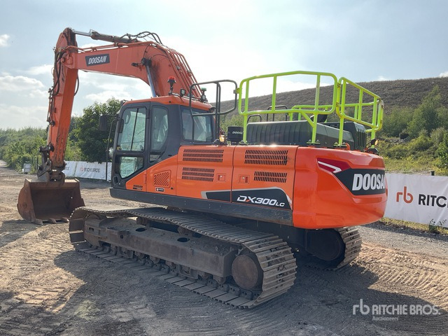 2022 Doosan DX300LC-7 Tracked Excavator - מחפר סורק: תמונה 3 2022 Doosan DX300LC-7 Tracked Excavator - מחפר סורק: תמונה 3